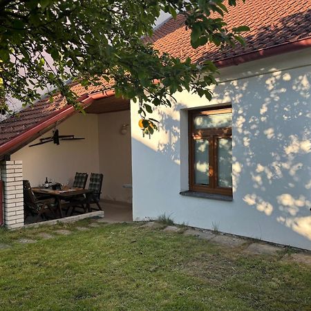 Domek V Treboni Экстерьер фото